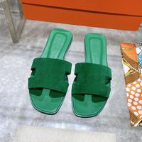 16#31382 (Premium quality with scarfs)