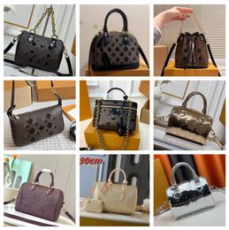 Fashion Tote Bags Women Leather Handbags Fashion Shopping Bags Washing bag New Star Bags 33547